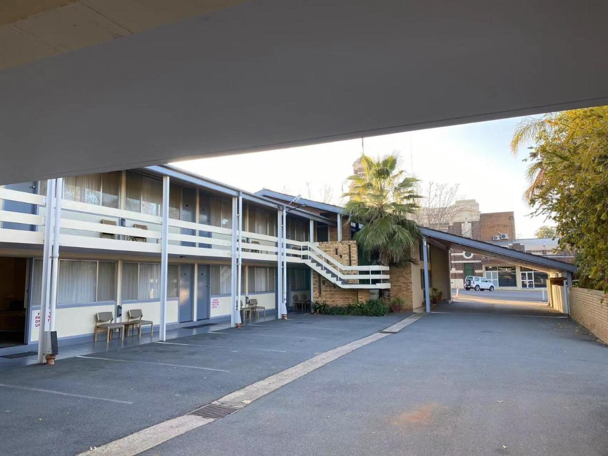 Gateway Motor Inn Narrandera Ngoại thất bức ảnh