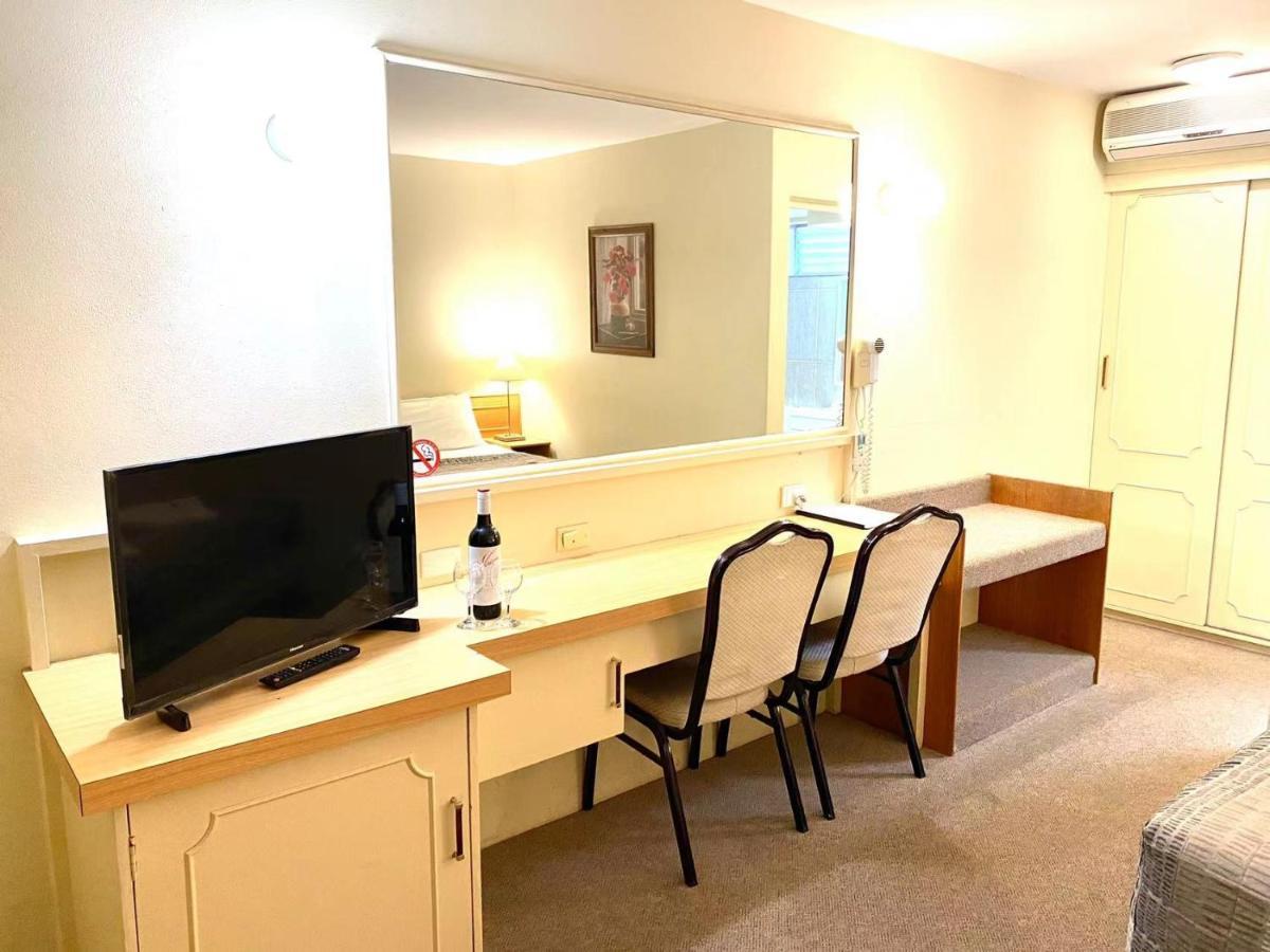 Gateway Motor Inn Narrandera Ngoại thất bức ảnh