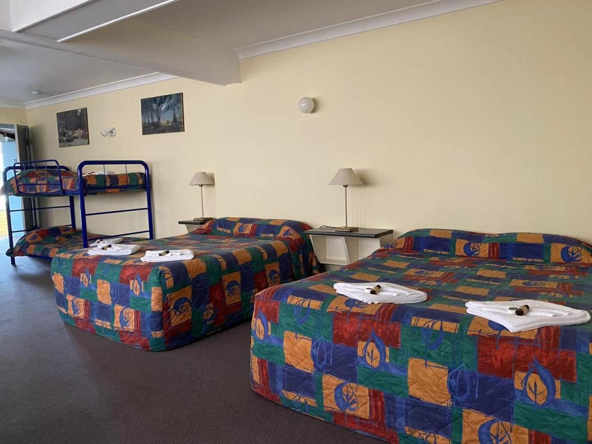 Gateway Motor Inn Narrandera Ngoại thất bức ảnh